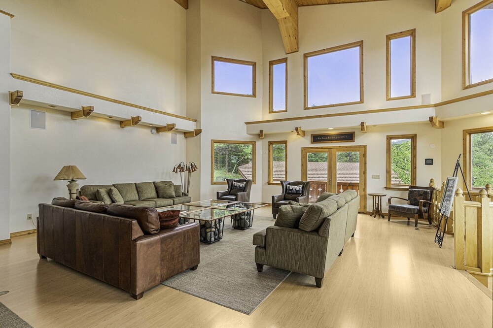 H7 at Hope Mountain -- 6-Bedroom Retreat Home at Allenspark Colorado 6 Home by RedAwning - Property Image 45