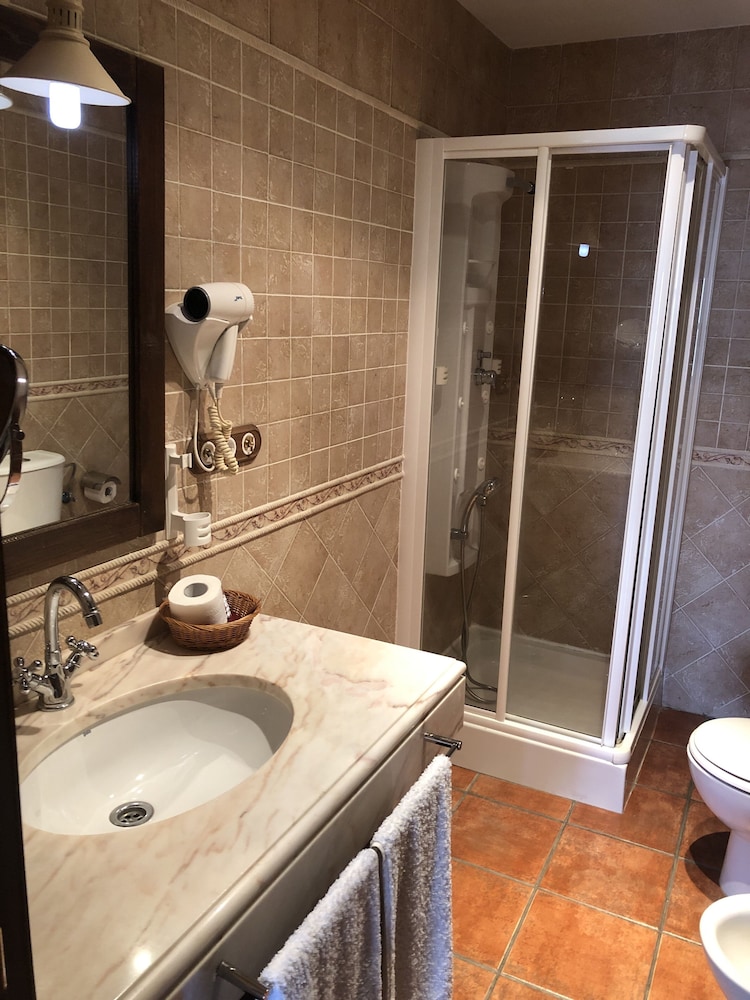 Hostal Dosca photo 3