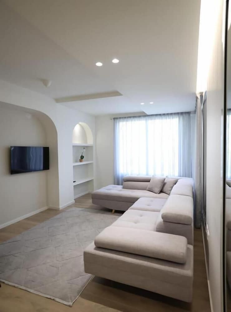 Arkle Apartment 4