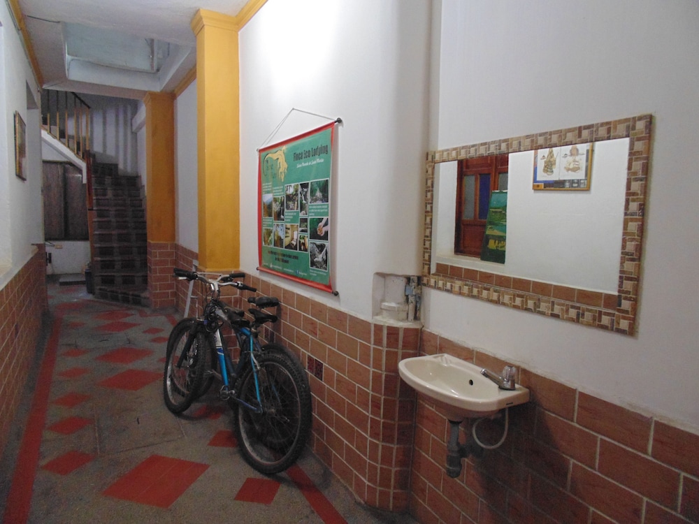 Hospedería Casa Familiar