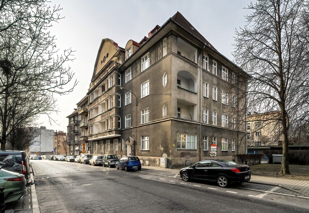 Poznań Stylish Grey by Renters