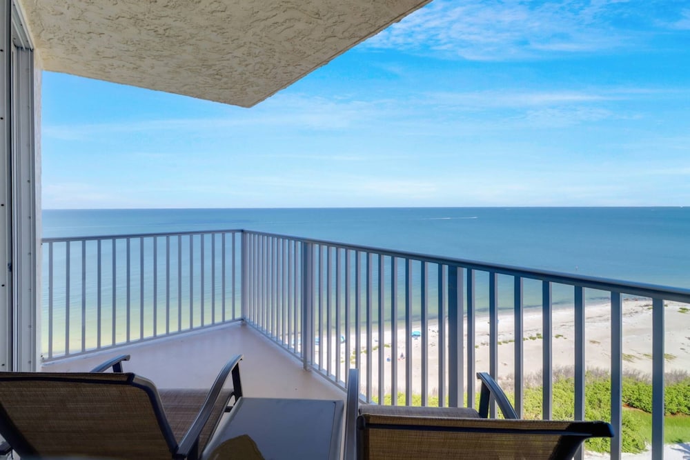 Estero Beach & Tennis 1206 A
