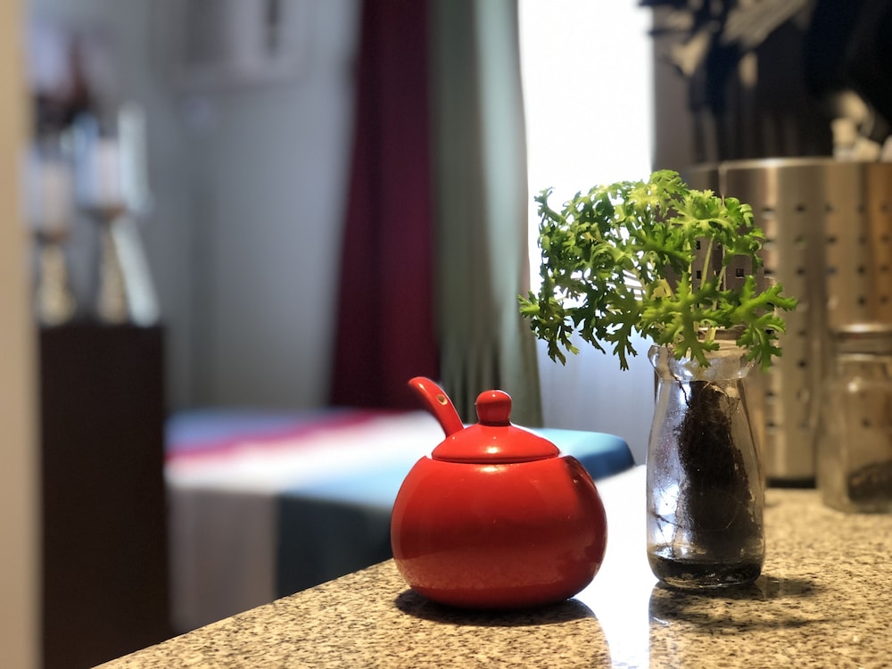 Cebu Vacations - Romantic Urban Getaway by Primitive Stay - Property Image 15