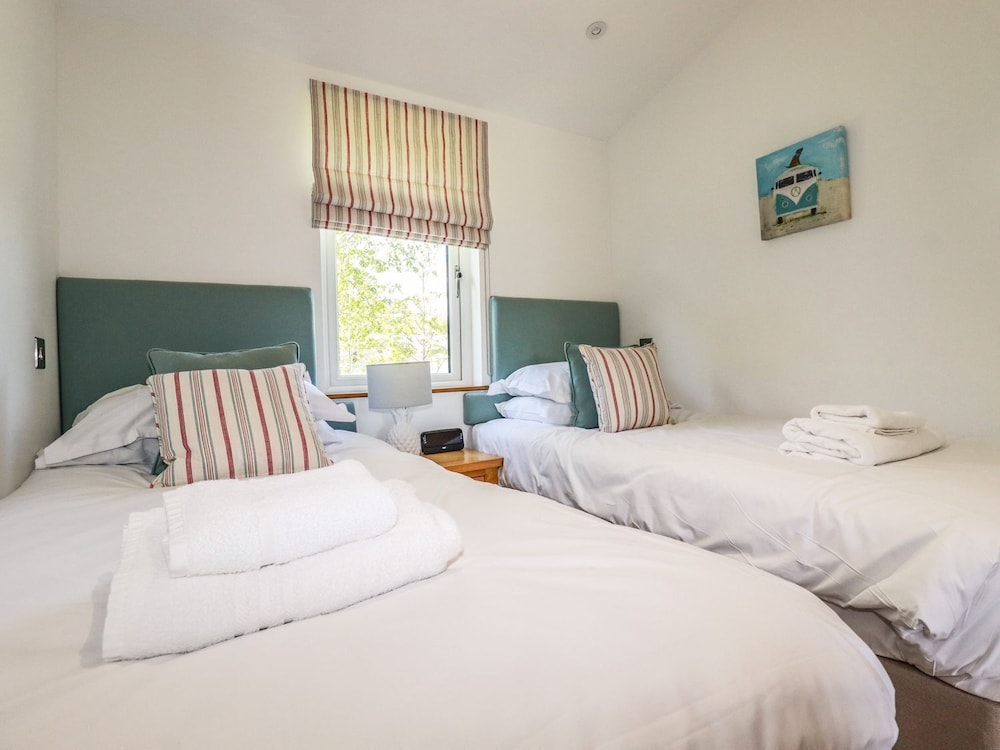 5 Meadow Retreat