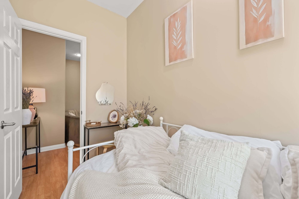Tranquil Nature Retreat Private Patio & Cozy Charm