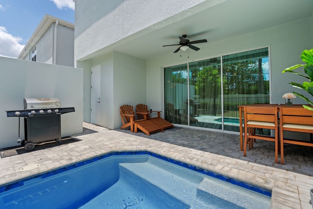 Roomy Villa With Themed Bedrooms Private Pool