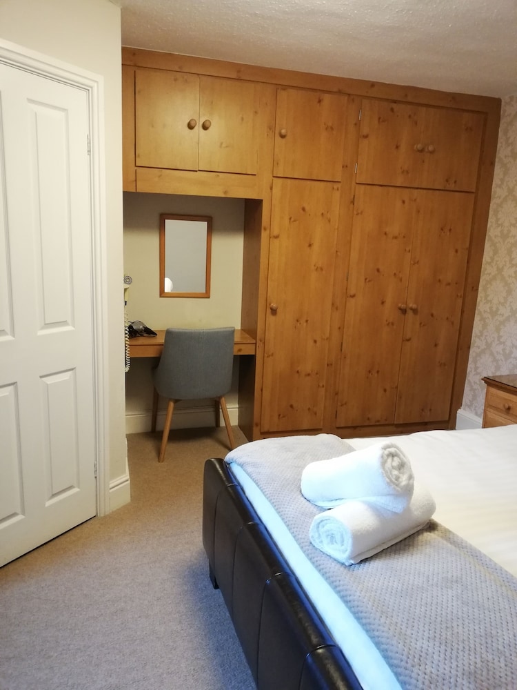 Newton House Hotel