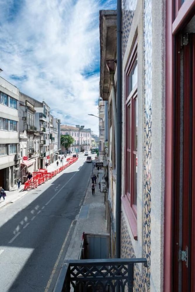 Visconde de Gandara by Porto Stories