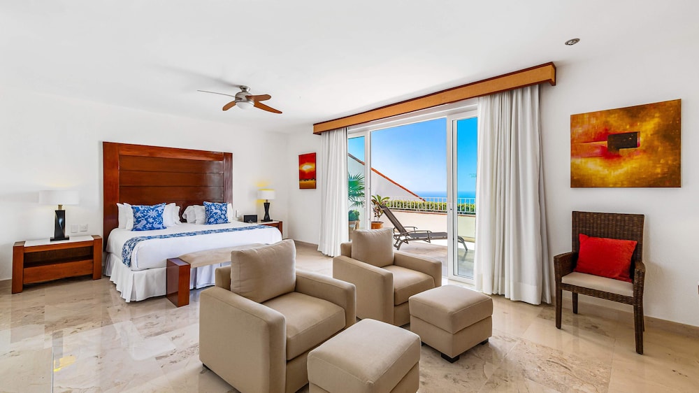 HOLT Grand Miramar Residences