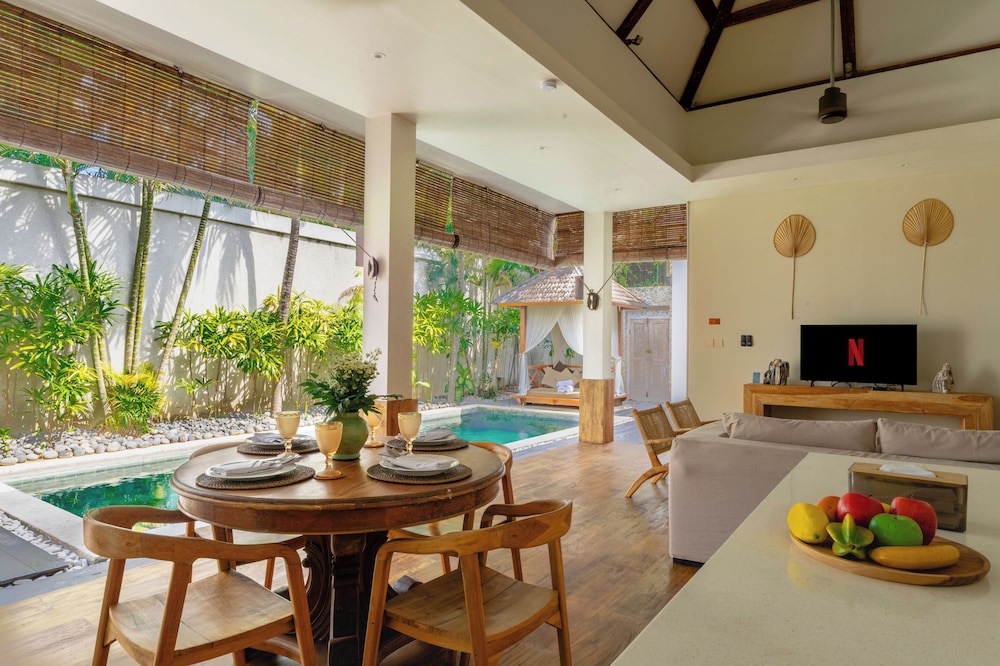Villa Chloe by Pertama Management