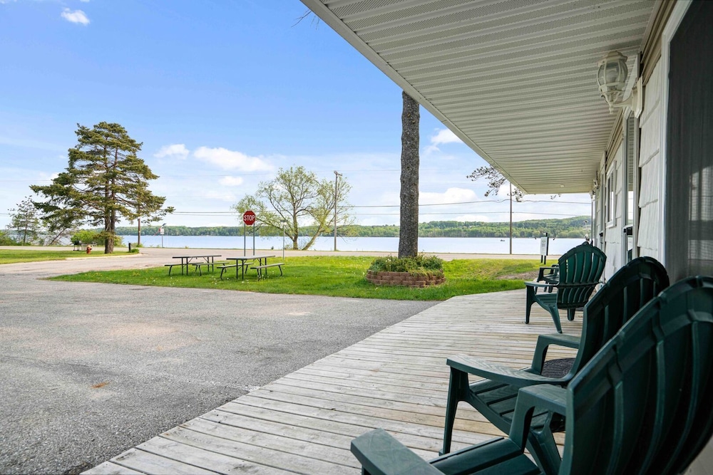 South Arm Retreats Combined Units 1 to 5