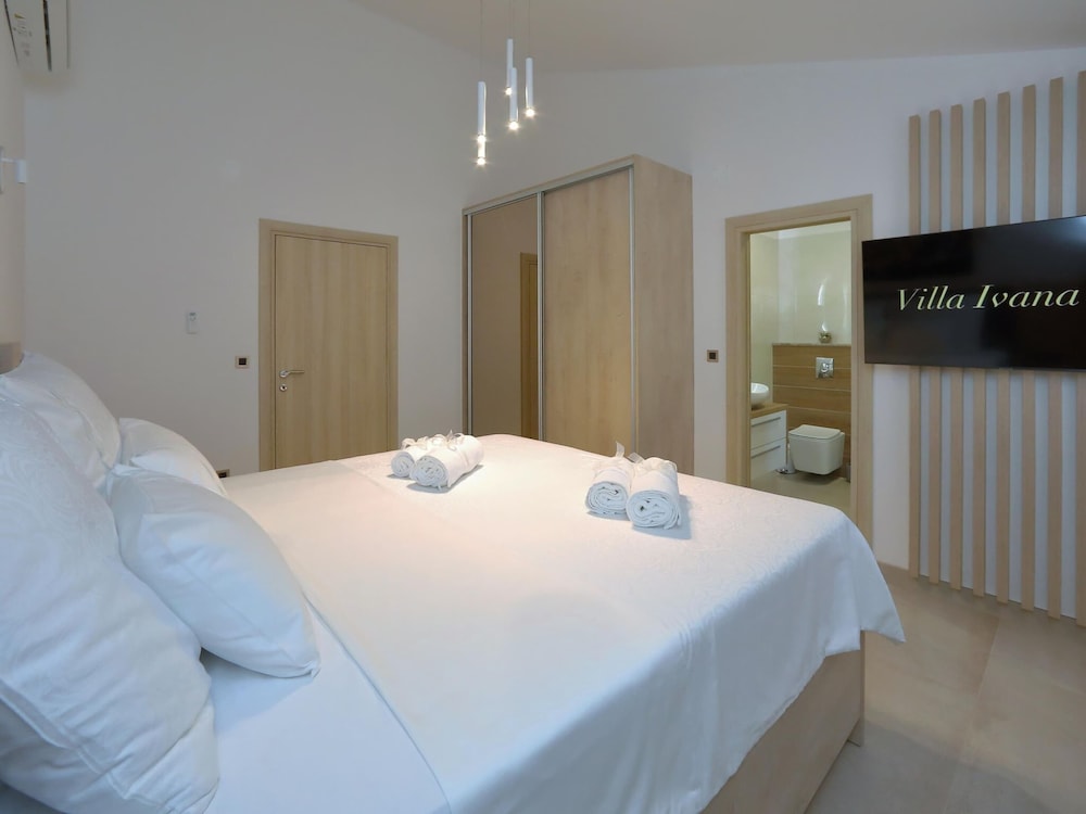 Villa in Starigrad With Heated Pool view 2