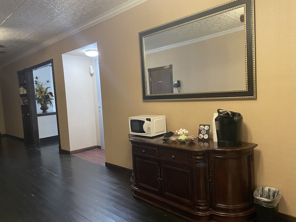The Alcalde Hotel