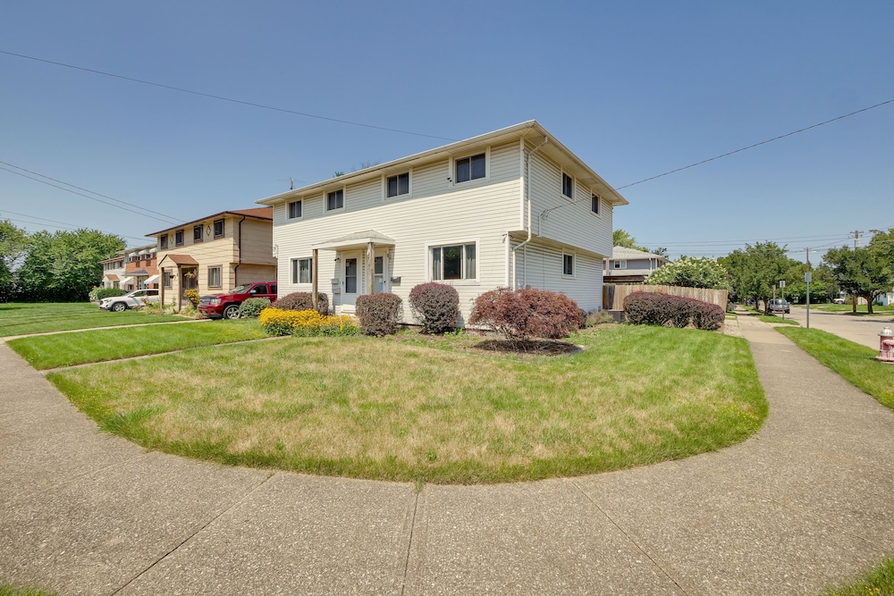 Cleveland Home w/ Fenced Yard ~ 10 Mi to Downtown! view 3