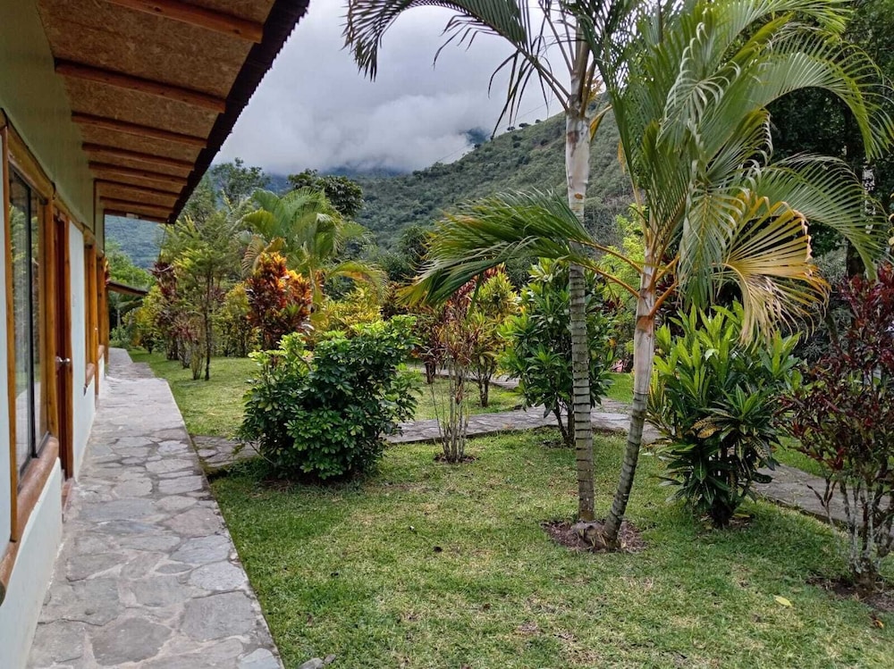 www.ecoterralodge.com