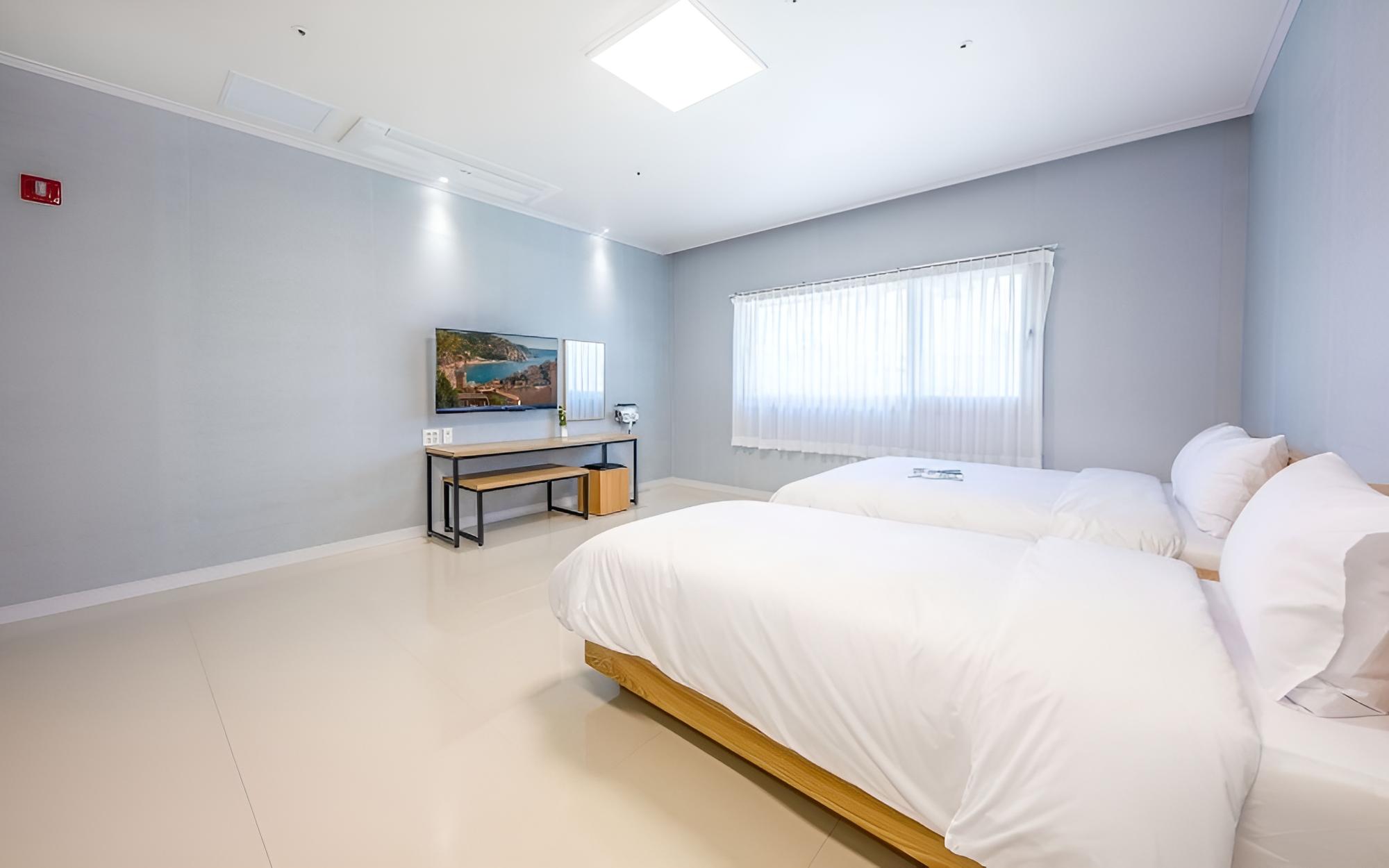 Yeosu Hamel Pension view 4