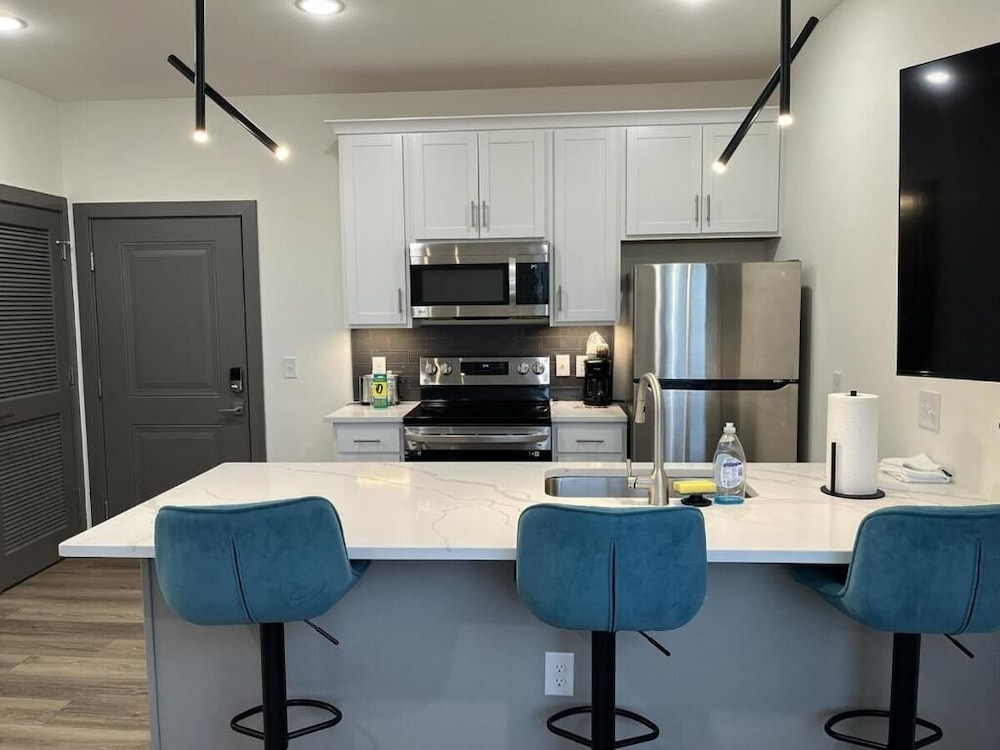 Forest Hill Apt - 202