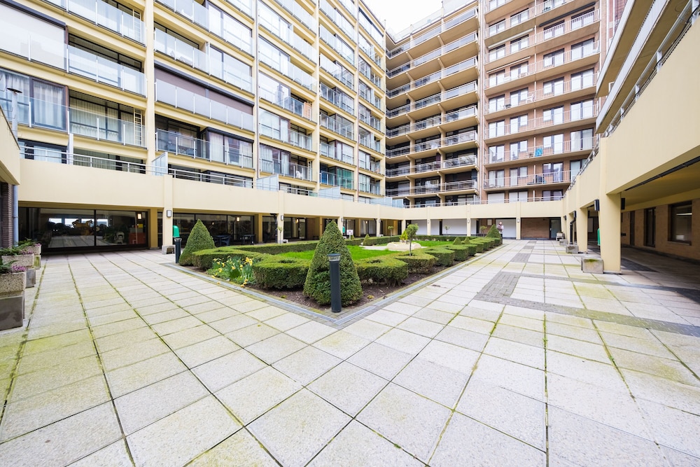 Westend Palace