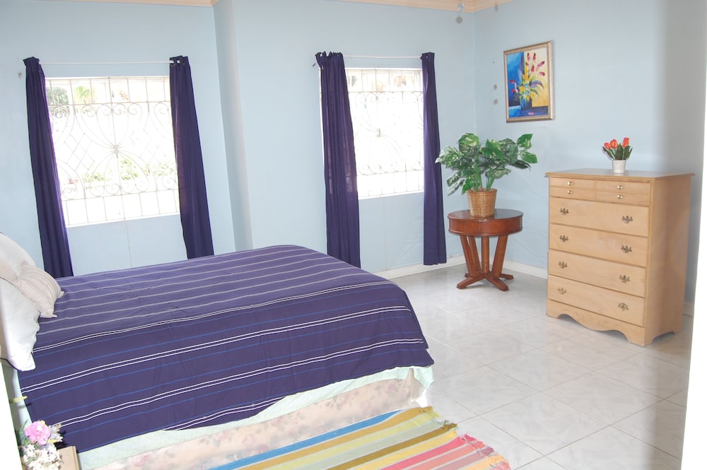 Celebrity Villa Jamaica
