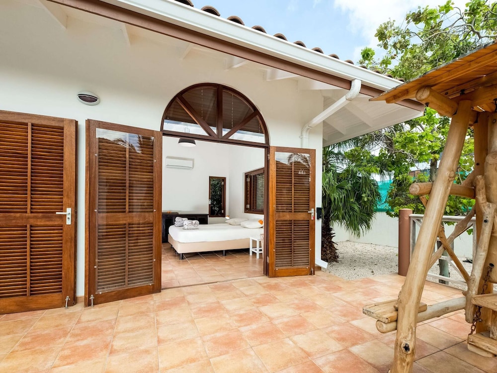 Holiday Villa at Jan Thielstrand in Willemstad