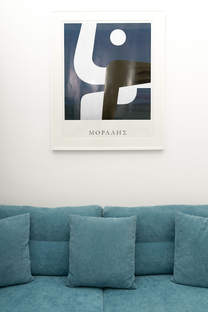 Acropolis Suites
