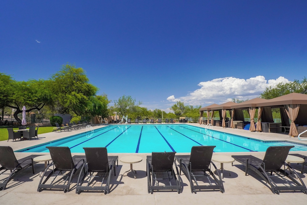 Amazing Desert Views! Tucson Casita on Golf Course