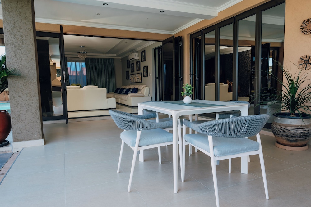 Escapade Lux Guesthouse