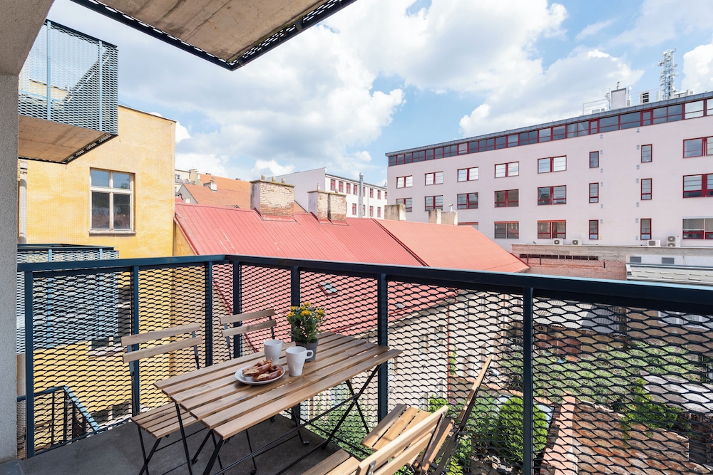 Family apart with balcony center Prague
