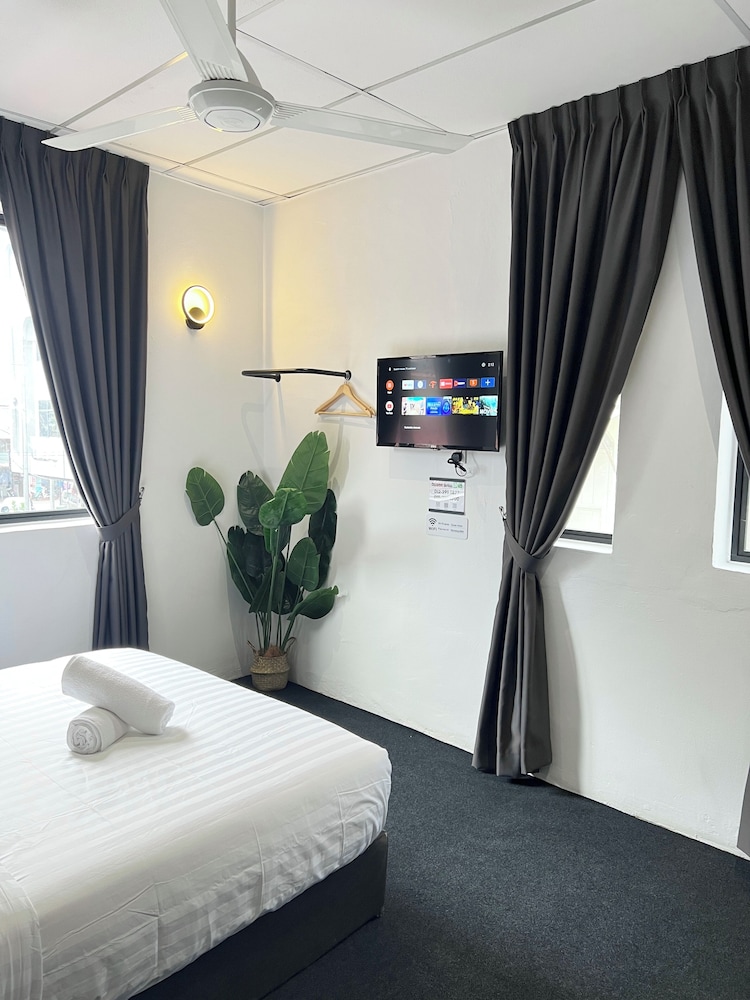 Quee Hotel