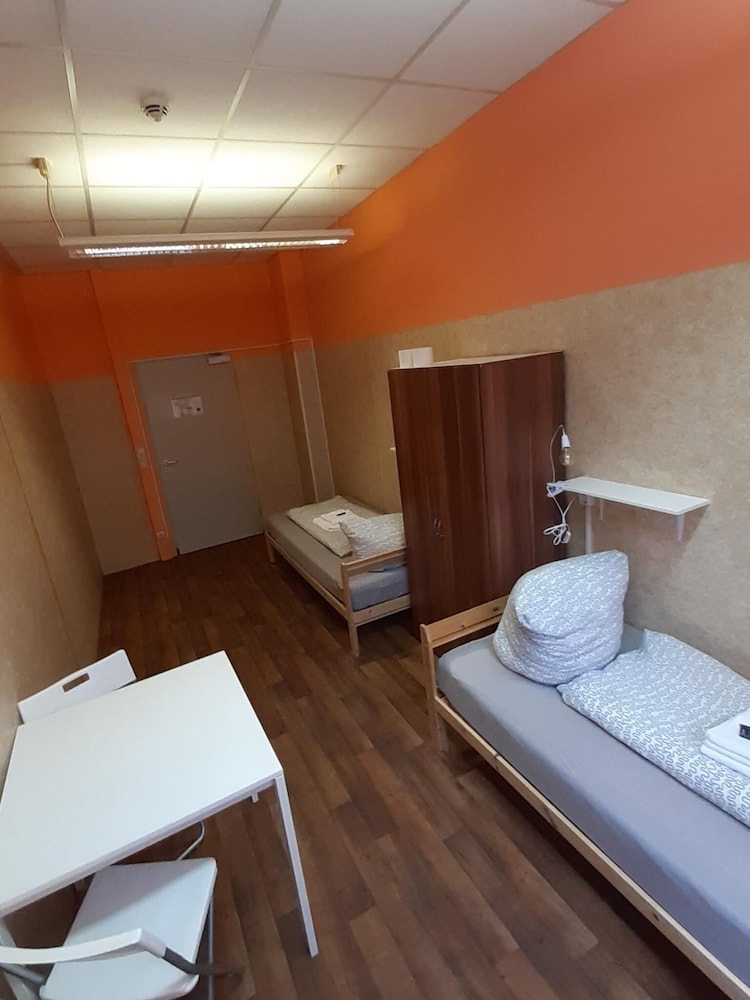 2-Rent Group Hostel Zimmer&Apartments GKP2