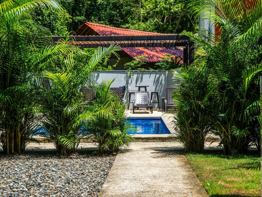 Playa Negra Home's