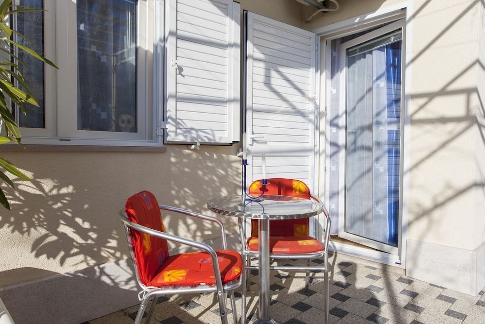 Lovely studio for 2 persons view 3