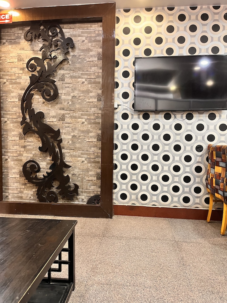 Faridabad Vacations - HOTEL GRAND HIGHWAY - Property Image 2