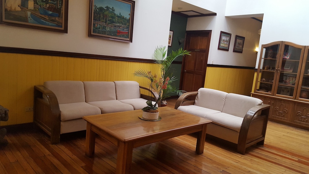 Hotel Fleur De Lys - Property Image 25