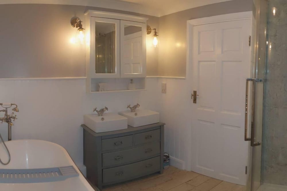 Spacious 2-bedroom Family Flat in Iver Heath
