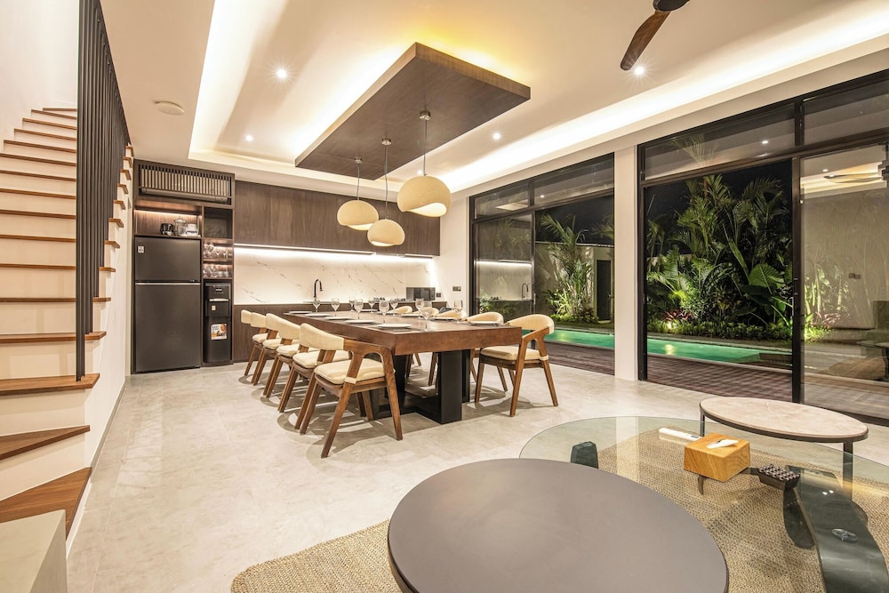 Exquisite 5BR Canggu Villa Steps From the Beach