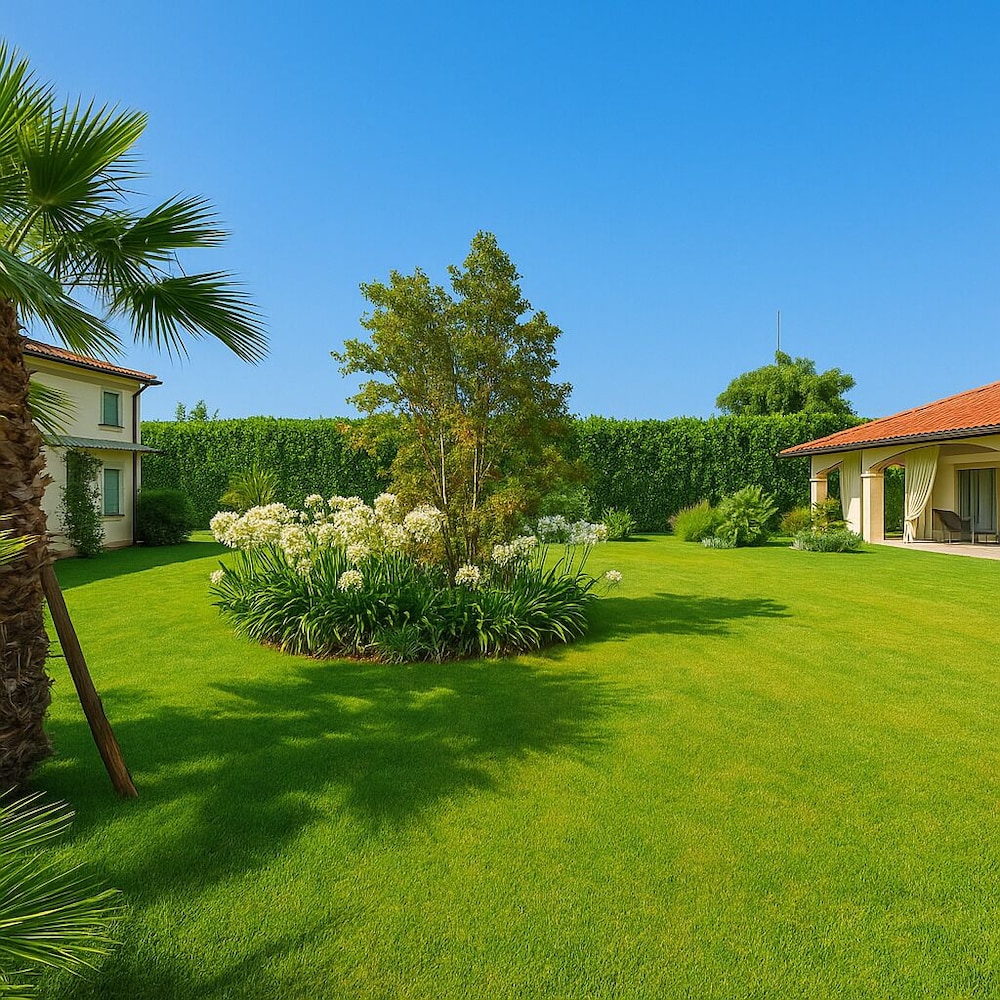 Villa Forte dei Marmi Pool & Garden