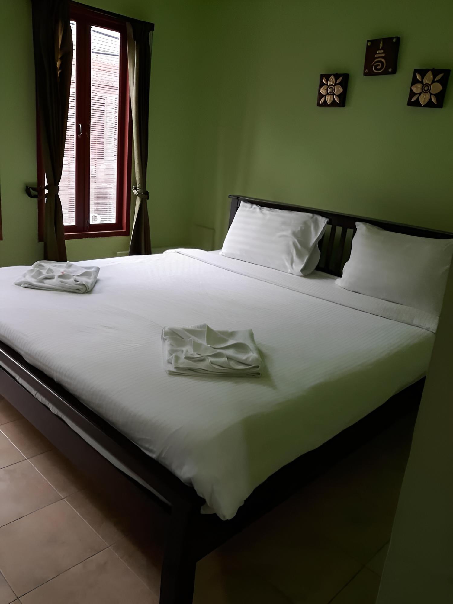 Baan Kluaymai Guesthouse