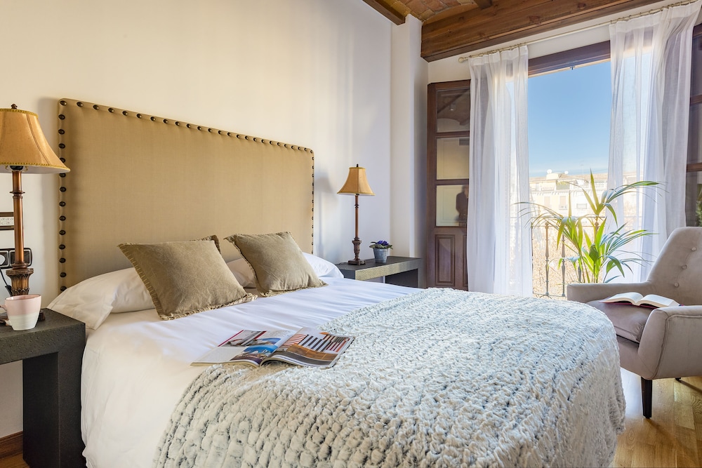 Stylish 2bds Apartment Amazingly Located. Bib Rambla view 2