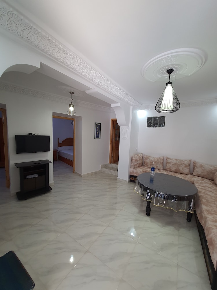 aline hostel