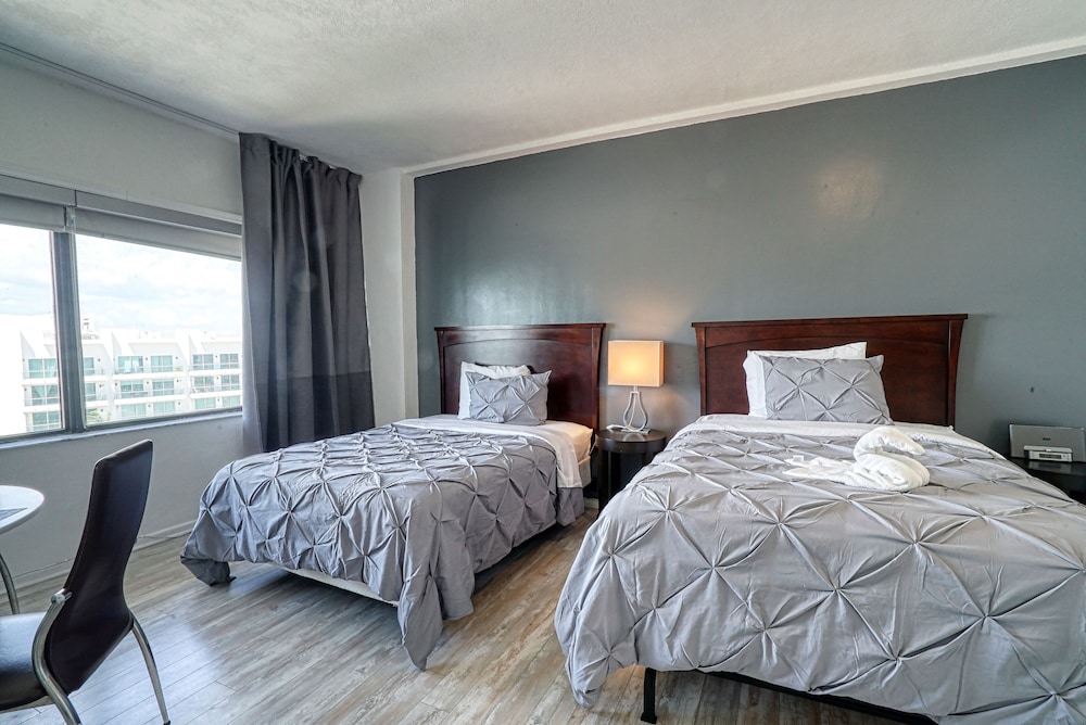 Private Apartments at the Casablanca