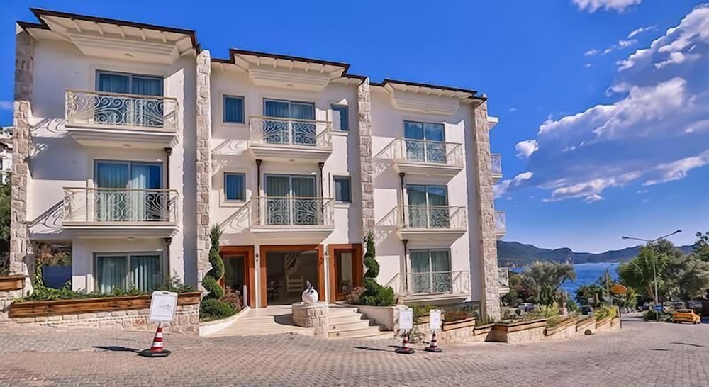 Hotel Arnna Hotel - Image 1