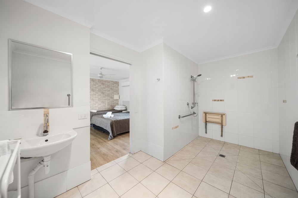 Verandah Motel
