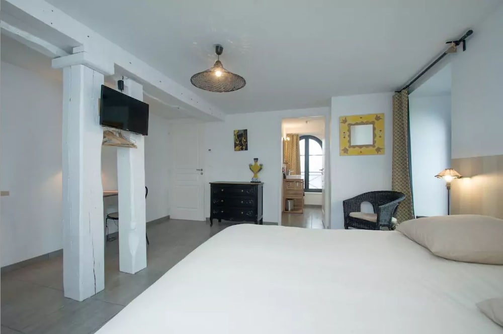 Photo 7