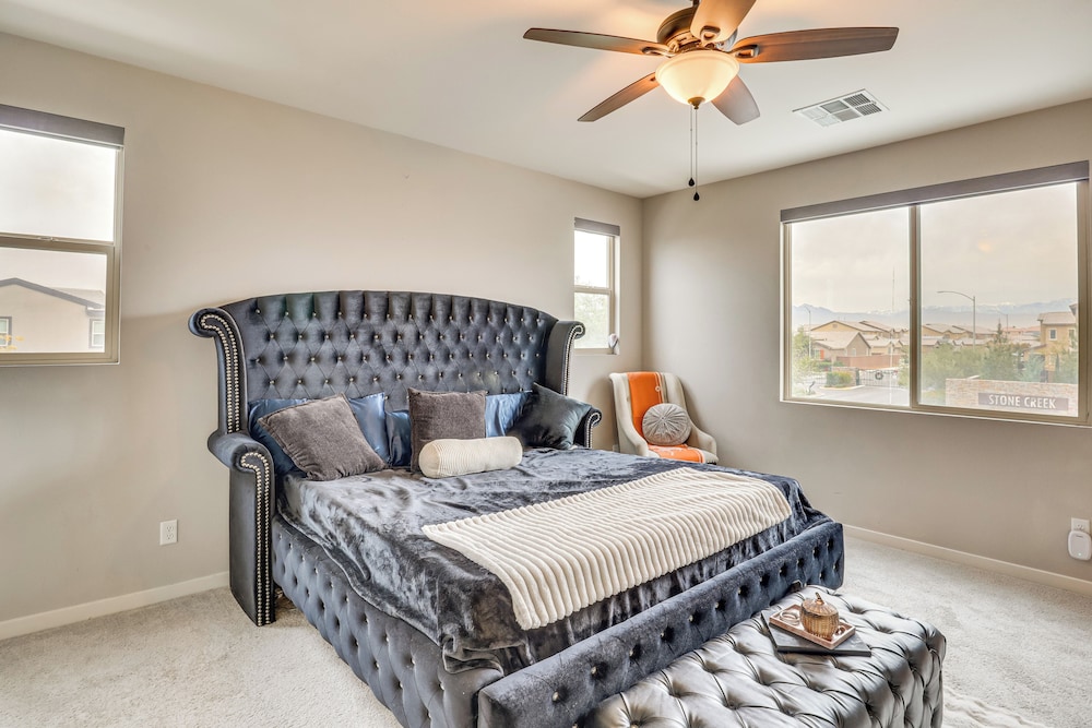 11 Mi to the Strip: Quiet Home in North Las Vegas