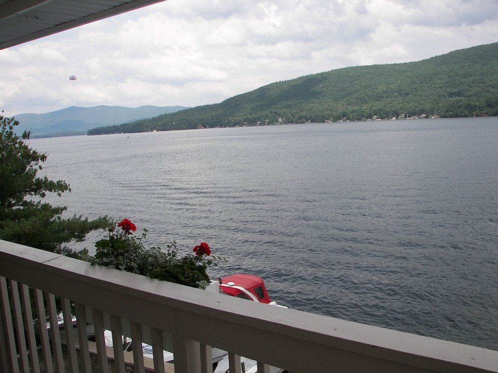 The Lake Motel