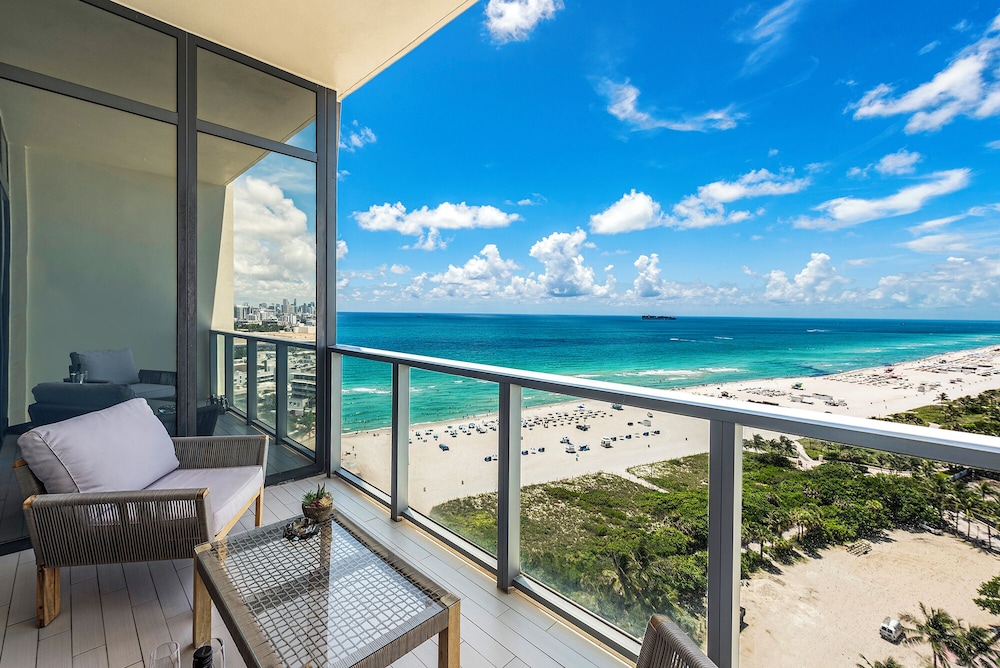 Luxury Vacation Rentals in South Beach by LRMB