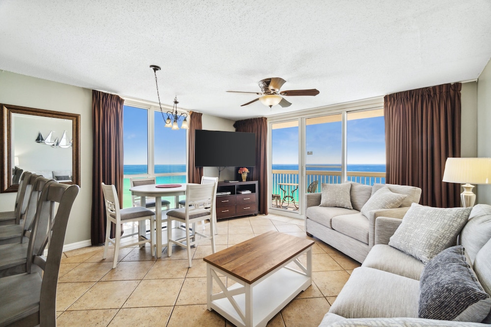 Pelican Beach Resort by Panhandle Getaways