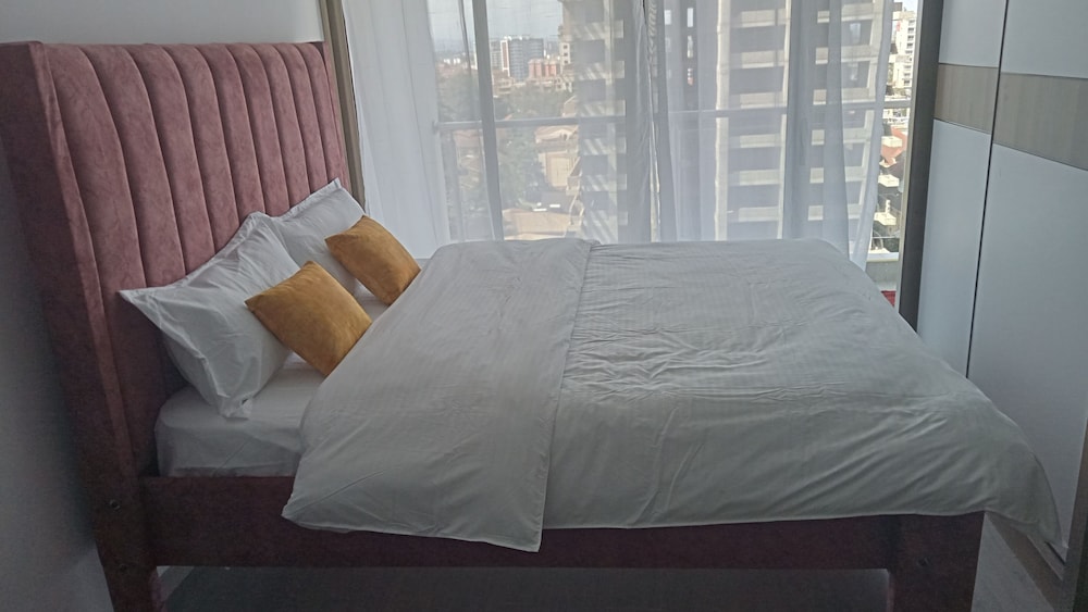 Lovella Suites Gold Park view 5