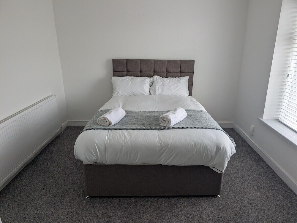 Spacious 3BR Swansea House Near City Centre